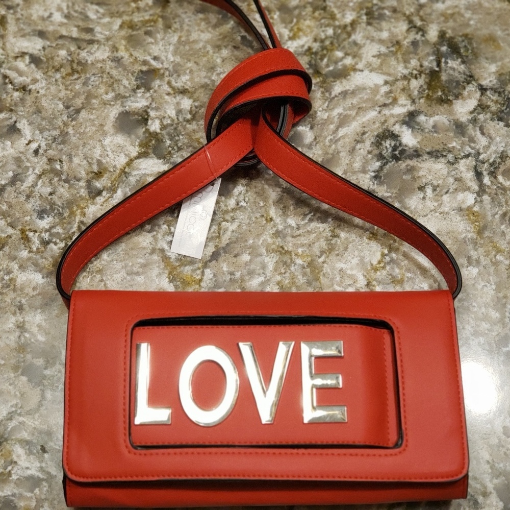 Red love shoulder strap